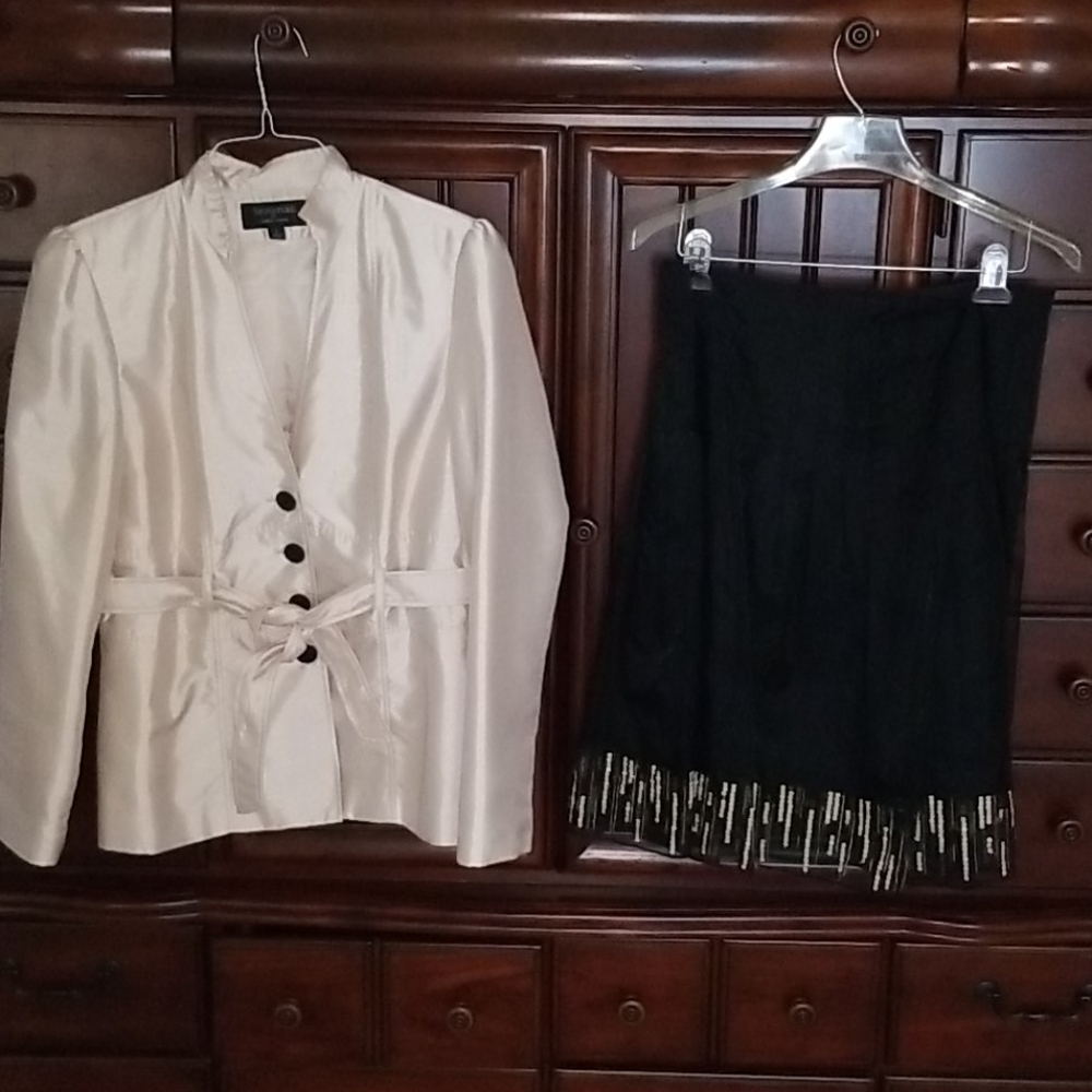 Larry Levine 4 Button Belted Suit -  Size 10